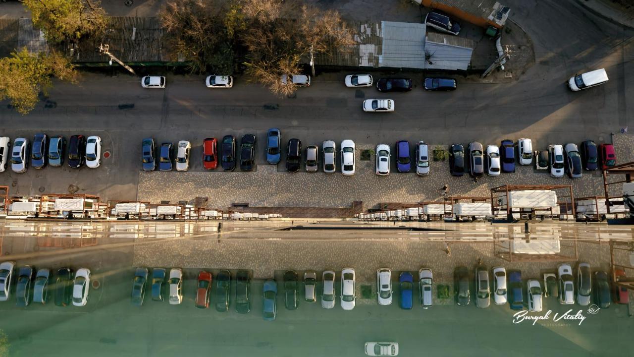 Апартаменты В Одессе โอเดสซา ภายนอก รูปภาพ